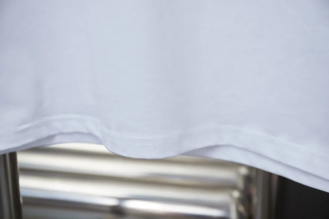 🅿️200 Chrome Hearte 25SS early spring new model, hot diamond short sleeves, light luxury, essential item for daily commuting for men and women, correct version, welcome to compare, detailed features · 280 grams of 100% pure cotton double yarn jersey fabric · Special thickened 32 pieces of double-strand 1X1 thread in the same vat custom dyeing · Imported Australian matte pearlescent diamonds · Double needle stitching and cross-stitching technology · Original main mark, washed tag, brand moisture-proof paper packaging Color: black/white/grey Size: S/M/L/XL